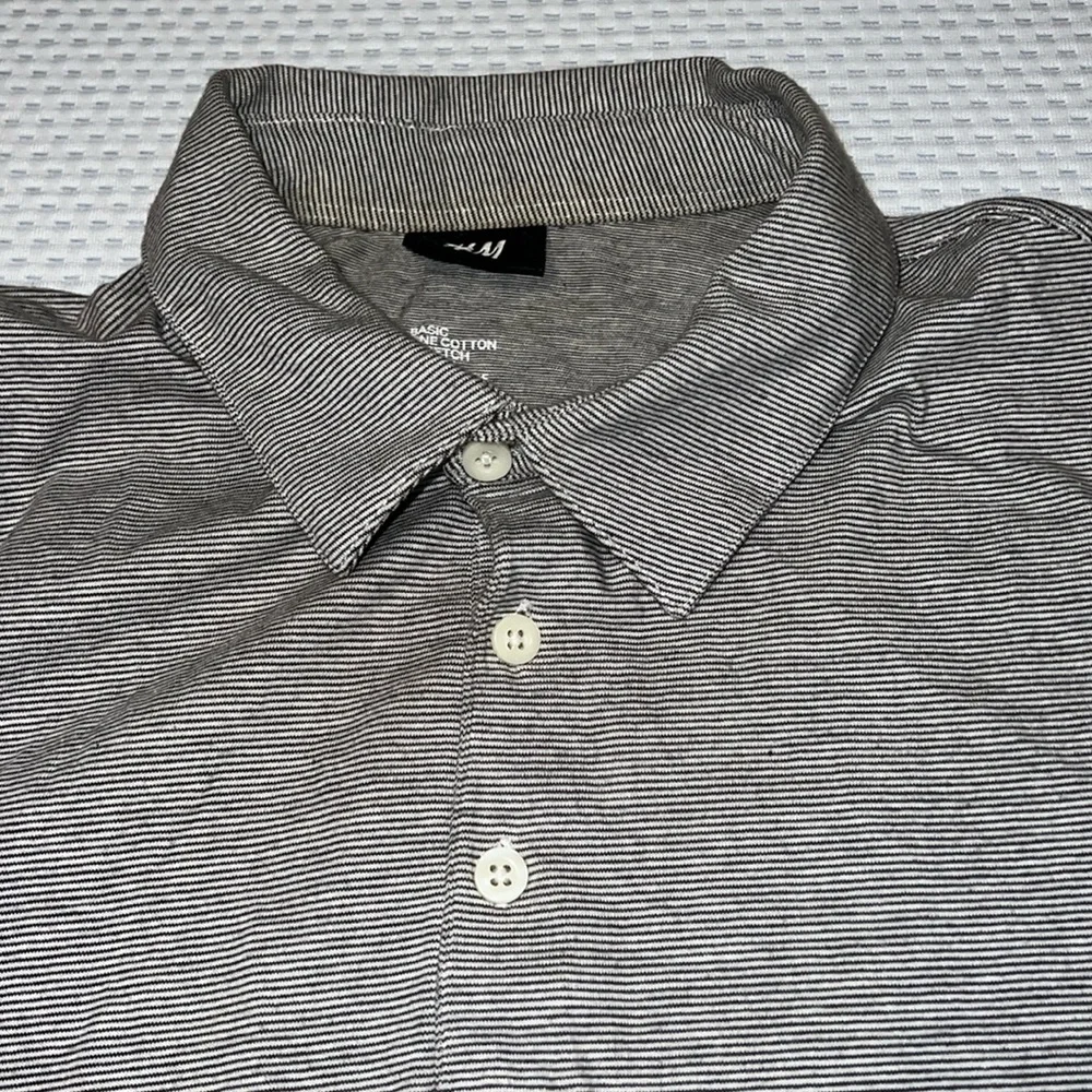 H&M - Picture 2 of 3